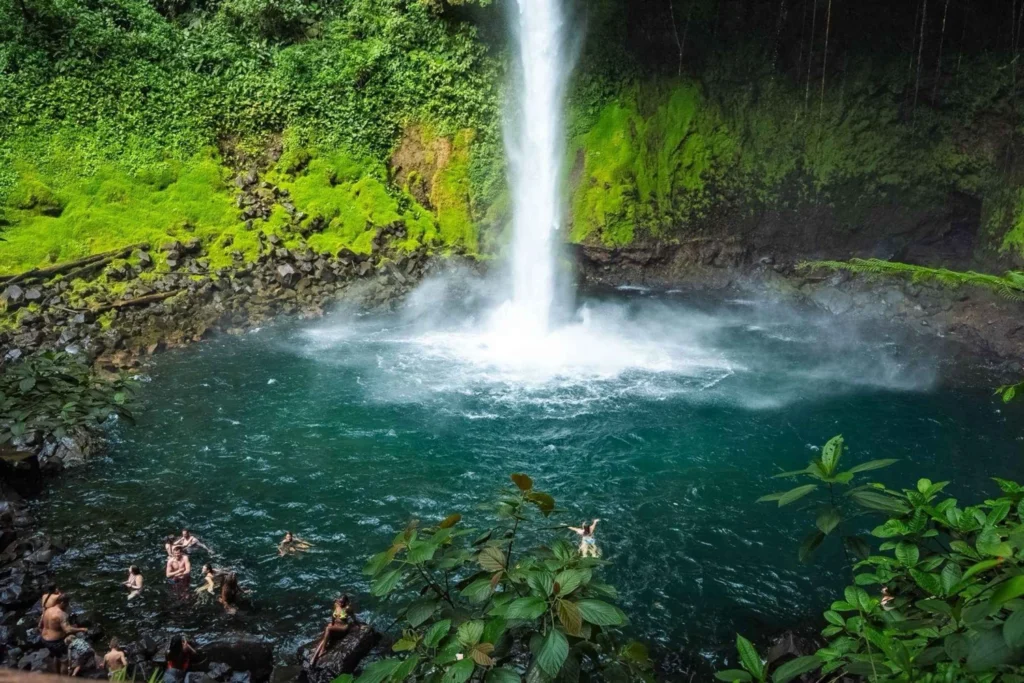la fortuna waterfall